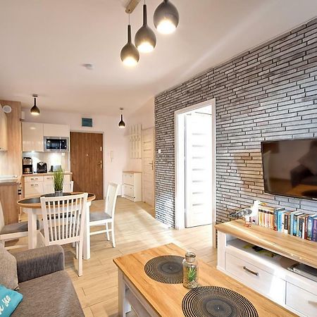 Apartament Oliwka Z Prywatnym Miejscem Postojowym Kolobrzeg Ngoại thất bức ảnh