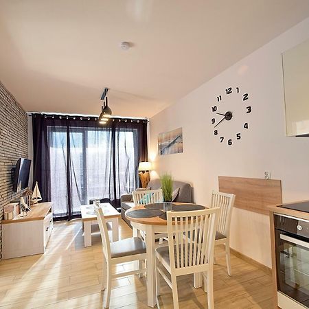 Apartament Oliwka Z Prywatnym Miejscem Postojowym Kolobrzeg Ngoại thất bức ảnh