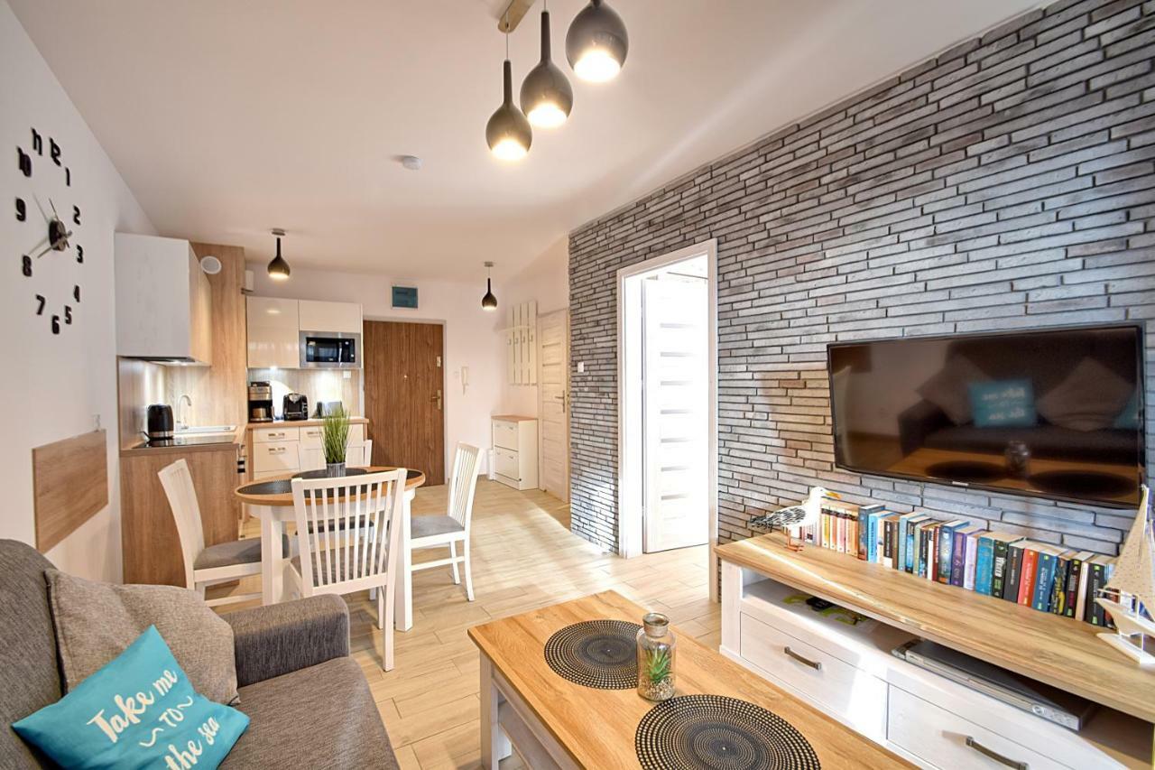 Apartament Oliwka Z Prywatnym Miejscem Postojowym Kolobrzeg Ngoại thất bức ảnh