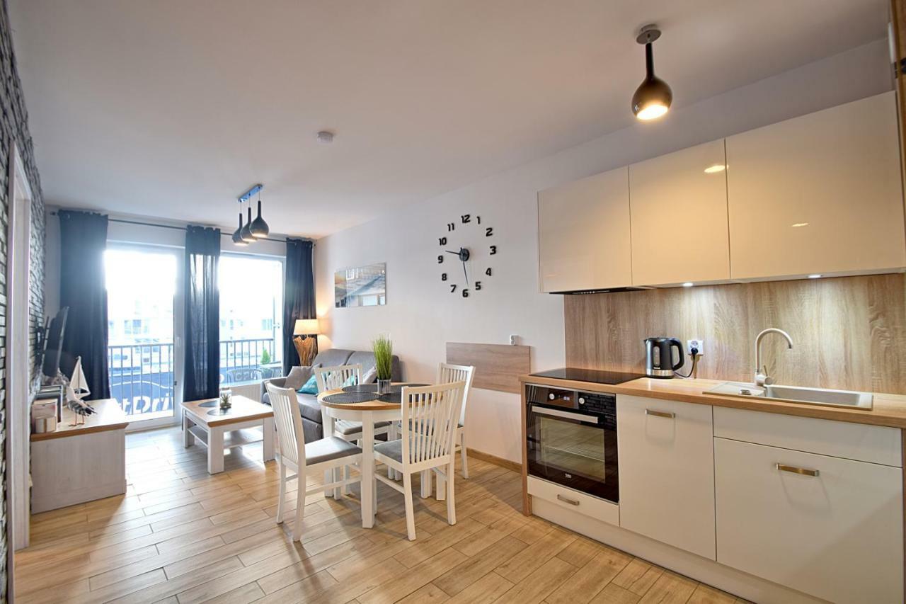 Apartament Oliwka Z Prywatnym Miejscem Postojowym Kolobrzeg Ngoại thất bức ảnh