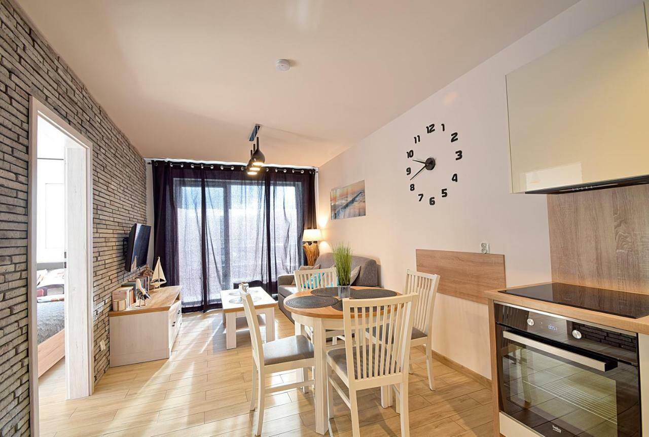 Apartament Oliwka Z Prywatnym Miejscem Postojowym Kolobrzeg Ngoại thất bức ảnh